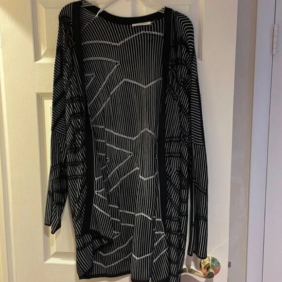 Josie Natori Black and White Sweatercoat in size XL - Picture 1 of 6